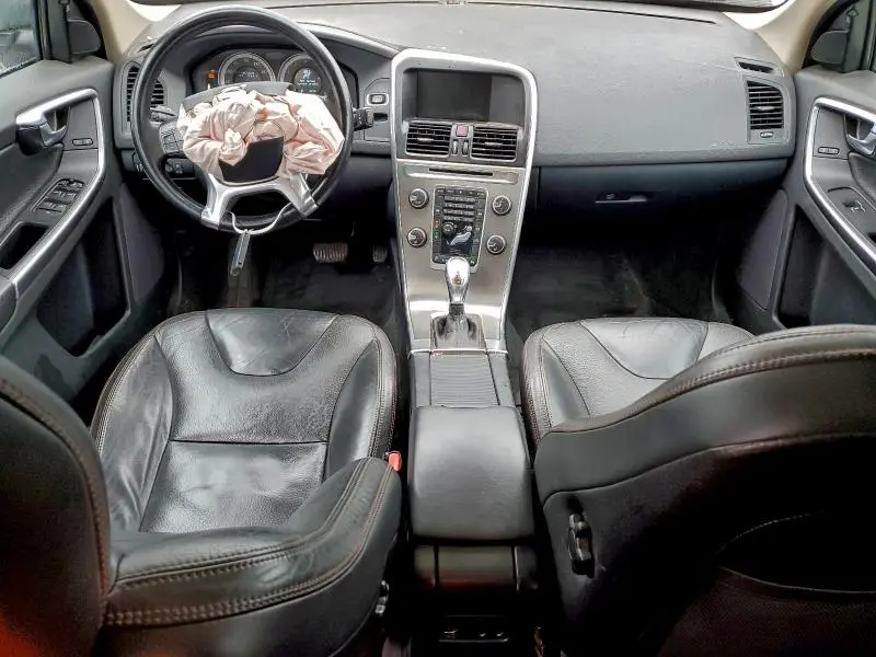 2013 VOLVO XC60 3.2  