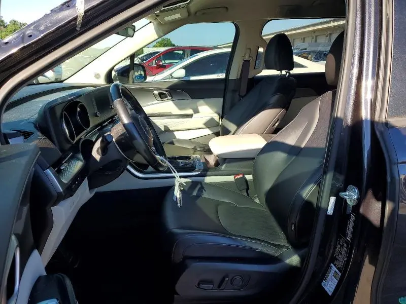 2022 KIA CARNIVAL LX  