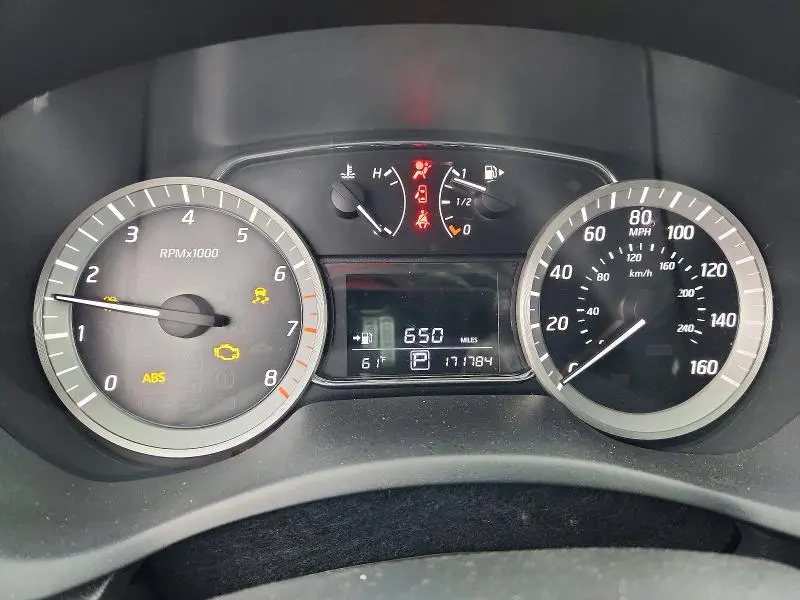 2014 NISSAN SENTRA SR  