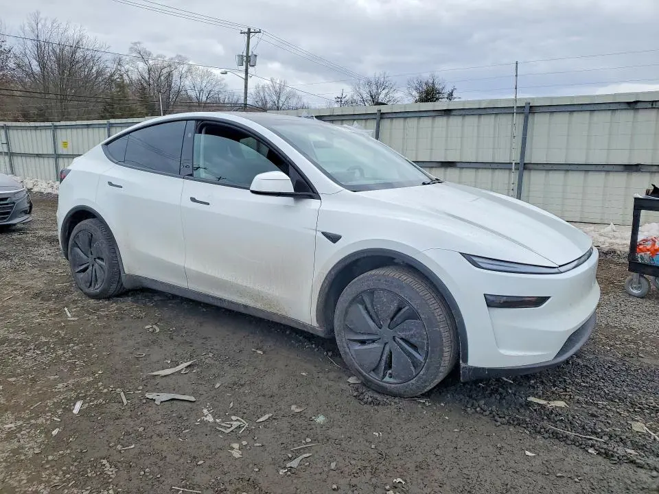 2026 TESLA MODEL Y   