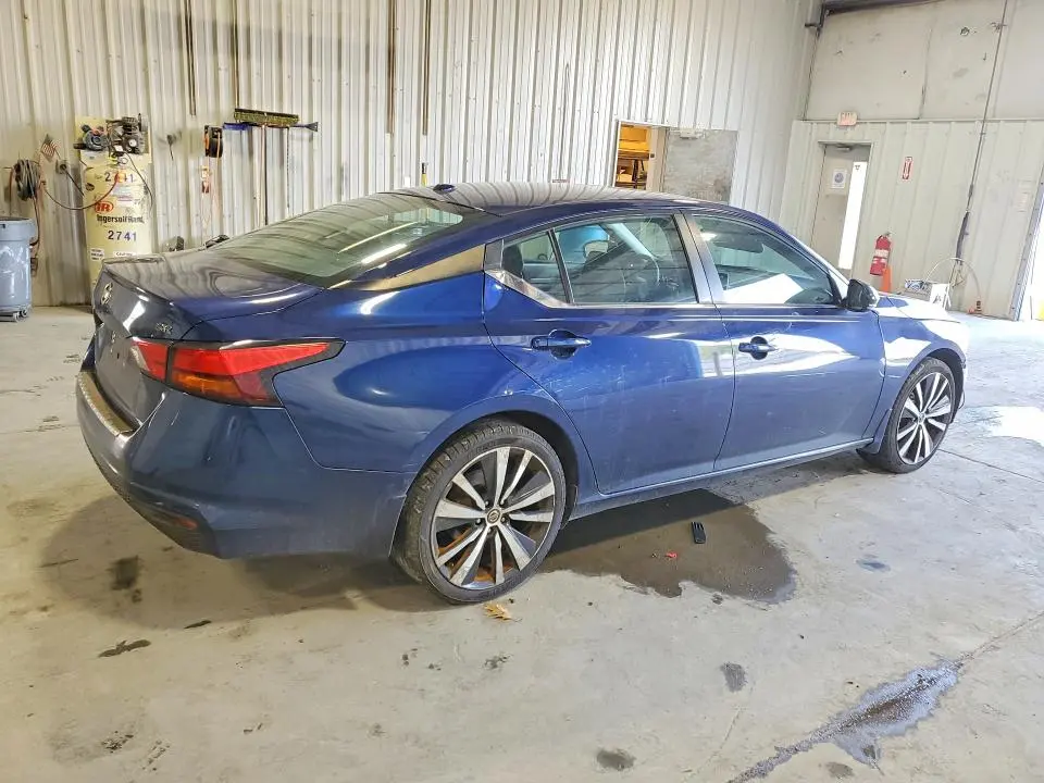 2020 NISSAN ALTIMA SR  