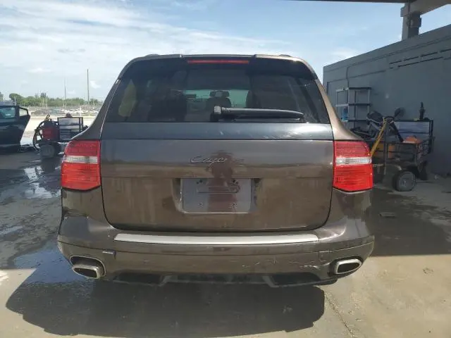 2010 PORSCHE CAYENNE   