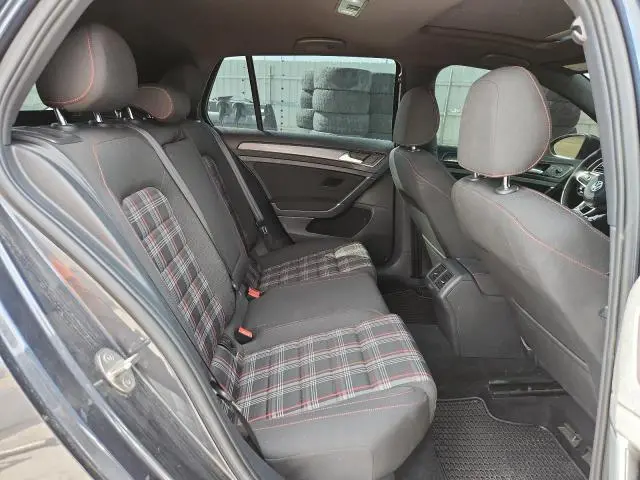 2018 VOLKSWAGEN GTI S/SE  