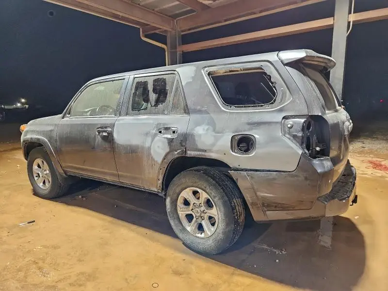 2021 TOYOTA 4RUNNER SR5  