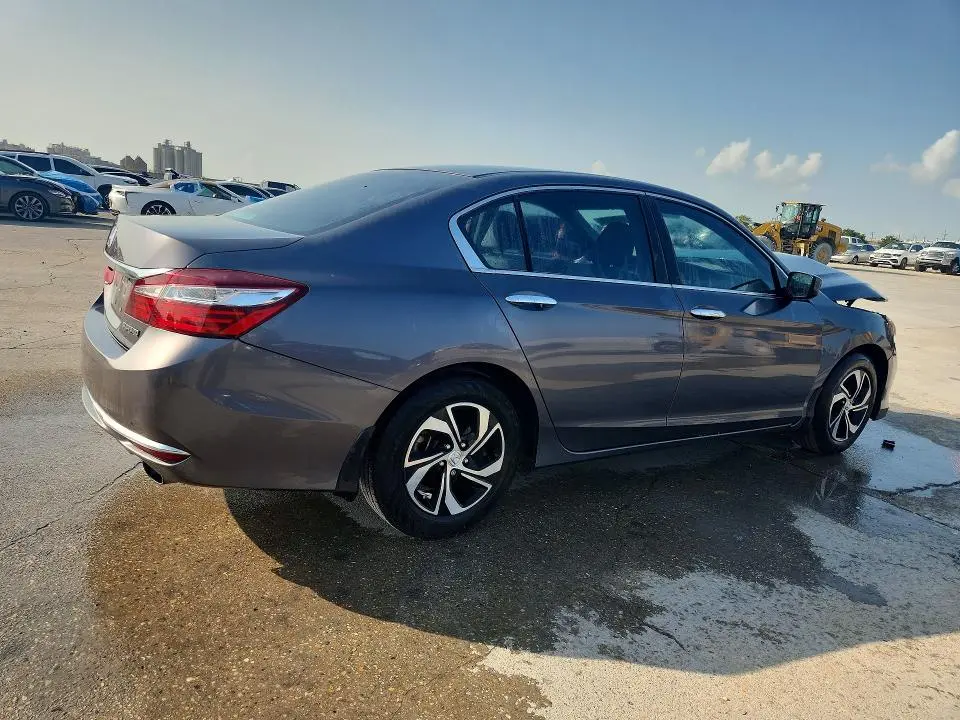 2017 HONDA ACCORD LX  