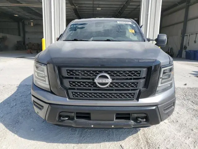 2023 NISSAN TITAN SV  