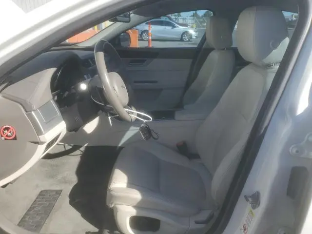 2016 JAGUAR XF PRESTIGE  