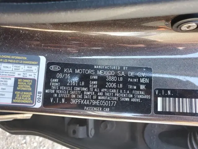 2017 KIA FORTE LX  