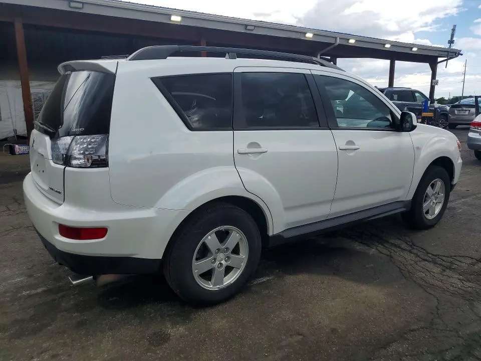2010 MITSUBISHI OUTLANDER ES  