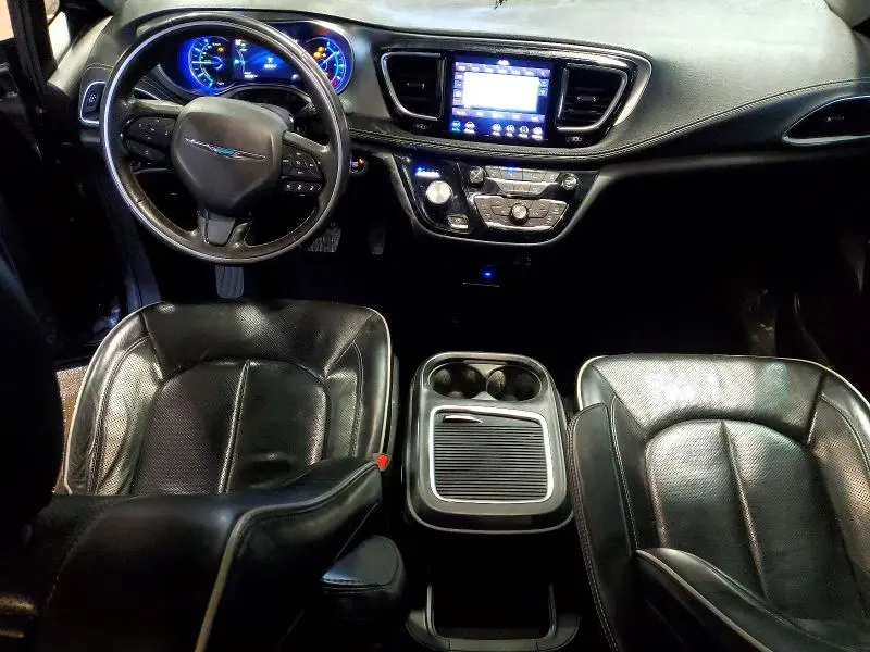 2019 CHRYSLER PACIFICA HYBRID LIMITED  