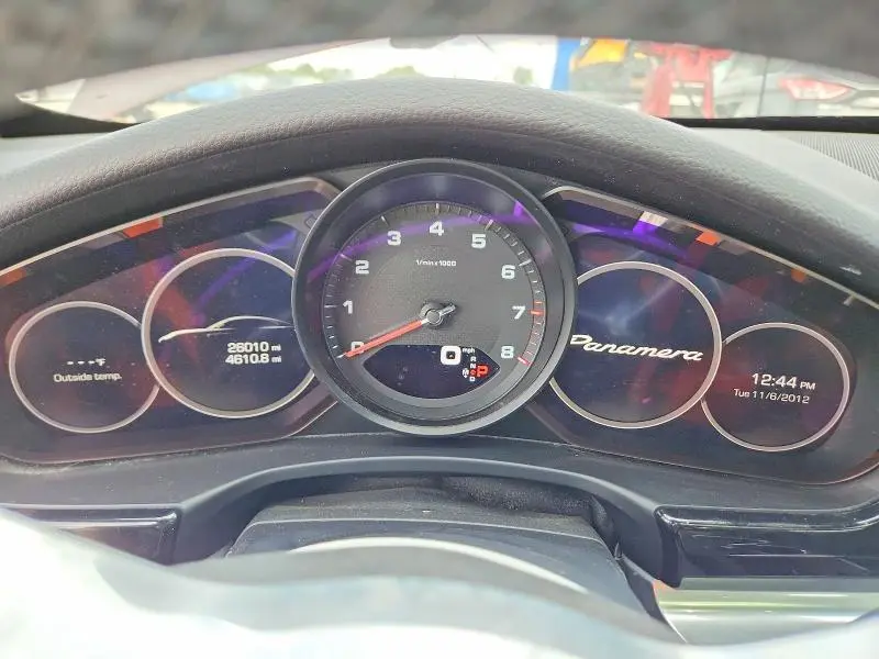2018 PORSCHE PANAMERA 4  