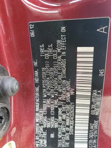 2012 TOYOTA SIENNA XLE  