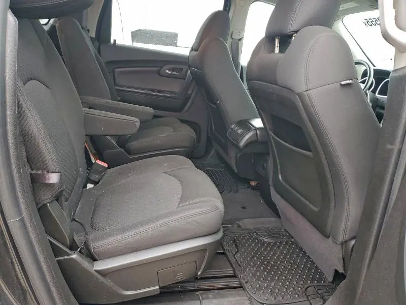 2012 CHEVROLET TRAVERSE LT  