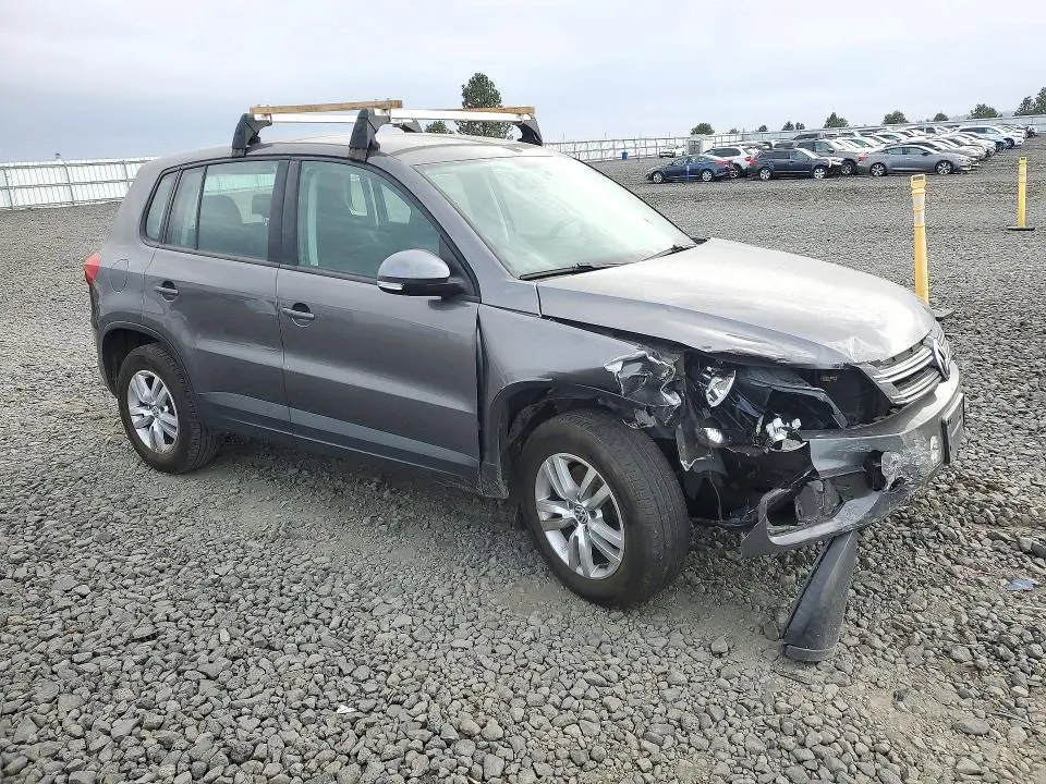 2012 VOLKSWAGEN TIGUAN S  