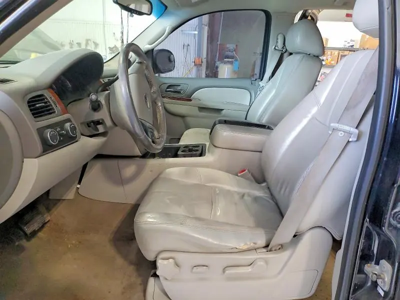2011 CHEVROLET TAHOE K1500 LT  