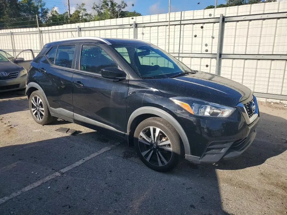 2020 NISSAN KICKS SV  