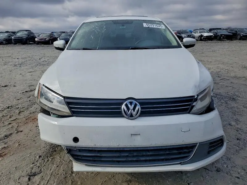 2014 VOLKSWAGEN JETTA SE  
