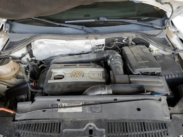 2010 VOLKSWAGEN TIGUAN S  