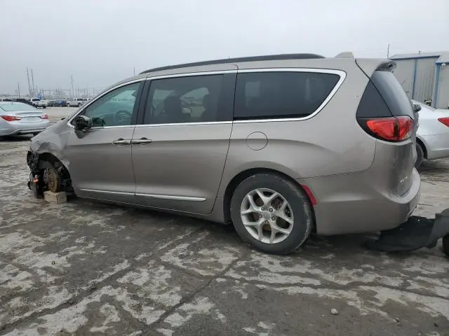 2017 CHRYSLER PACIFICA TOURING L  
