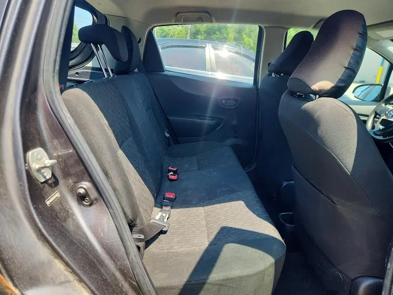 2014 TOYOTA YARIS 5-DOOR L FLEET  