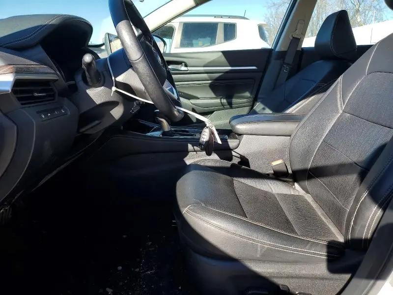 2021 NISSAN ALTIMA SL  