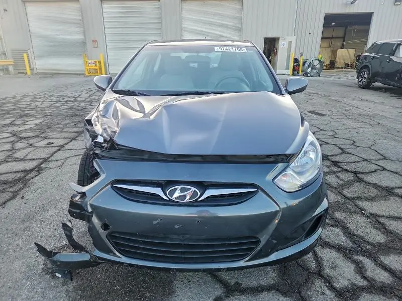 2013 HYUNDAI ACCENT GLS  