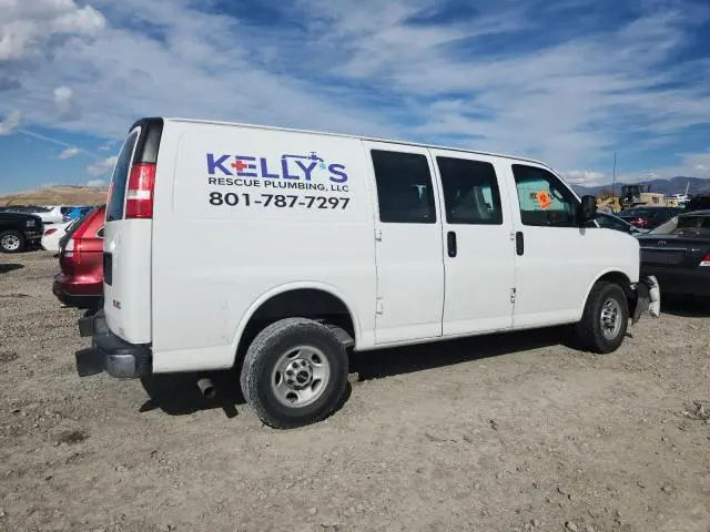 2017 GMC SAVANA G2500  