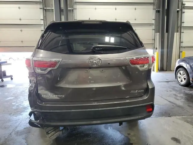 2014 TOYOTA HIGHLANDER XLE  