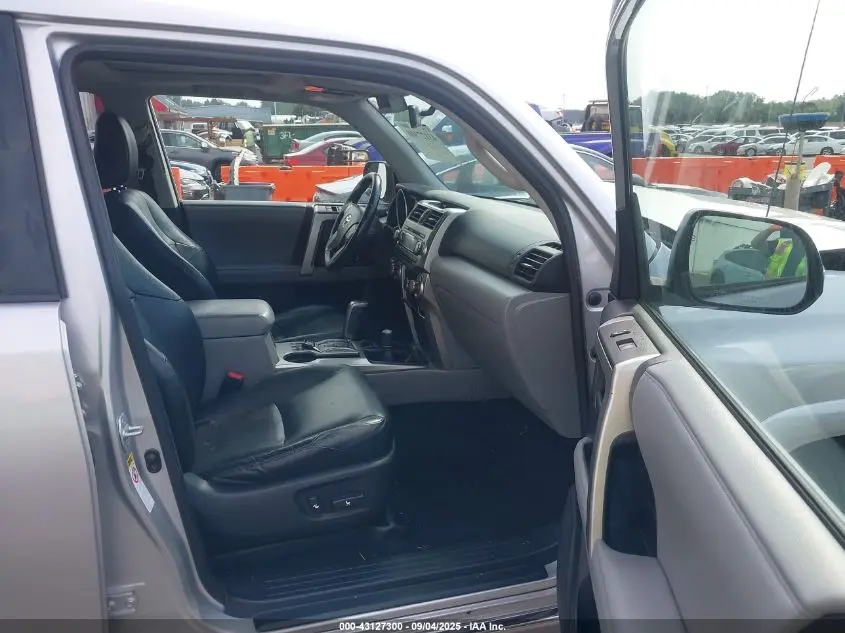 2011 TOYOTA 4RUNNER SR5 V6