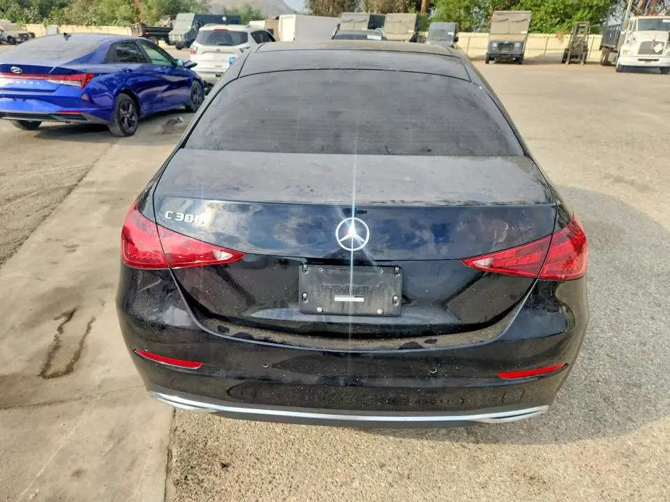 2025 MERCEDES-BENZ C 300  