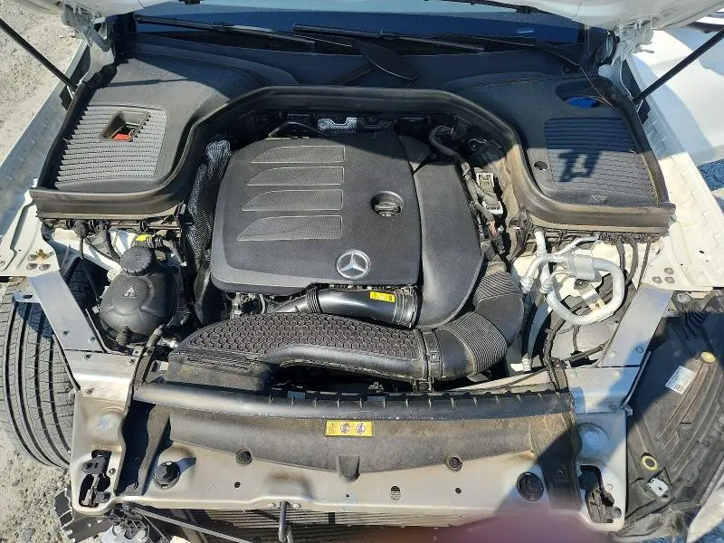 2022 MERCEDES-BENZ GLC 300  