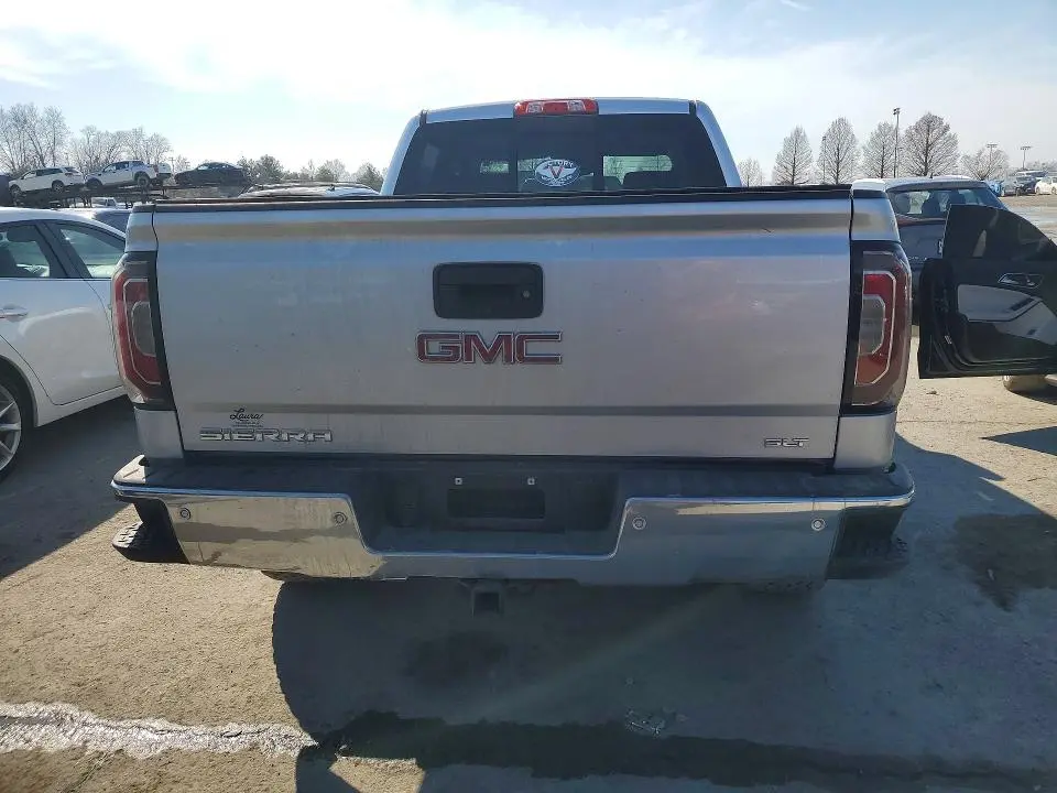 2018 GMC SIERRA K1500 SLT  