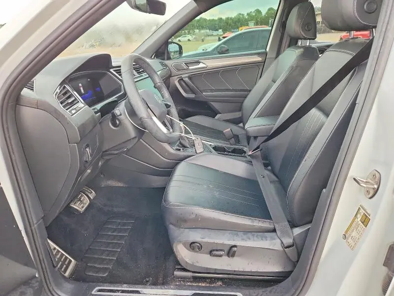 2022 VOLKSWAGEN TIGUAN SE R-LINE BLACK  