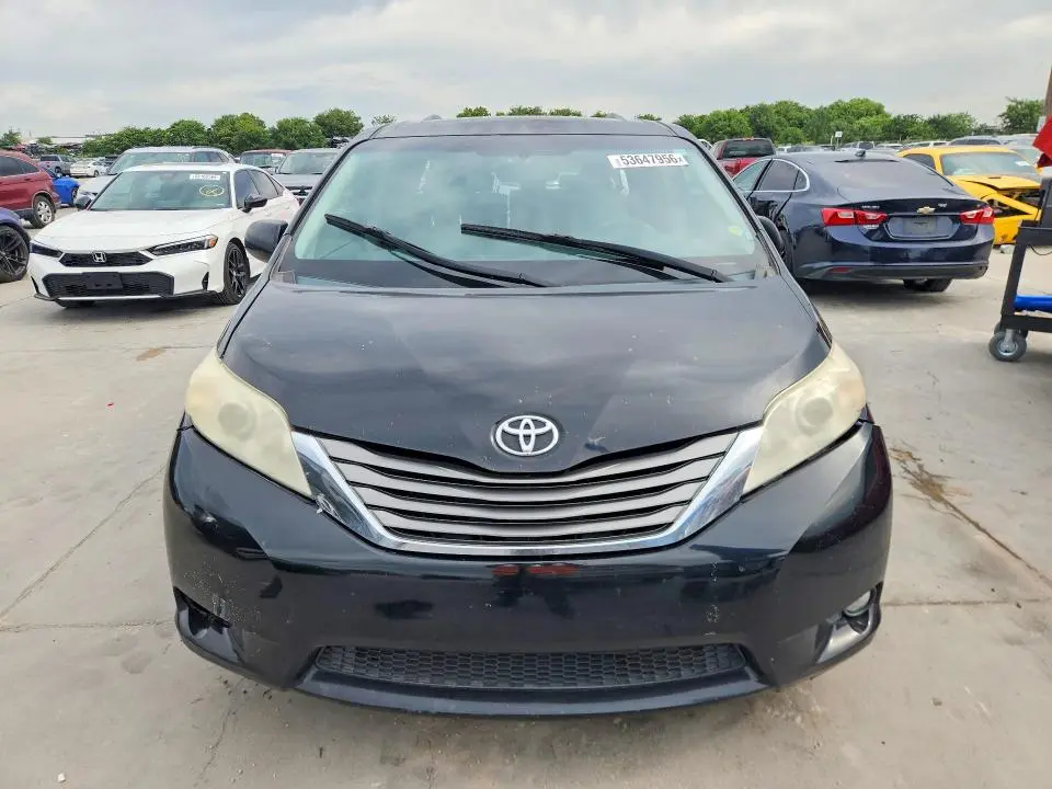 2011 TOYOTA SIENNA XLE 8-PASSENGER  