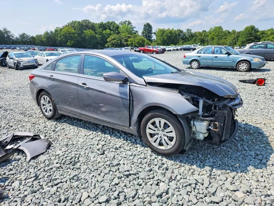 2012 HYUNDAI SONATA GLS  