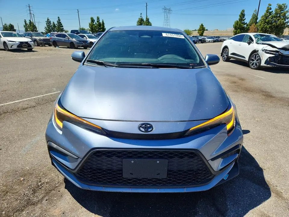 2024 TOYOTA COROLLA SE  