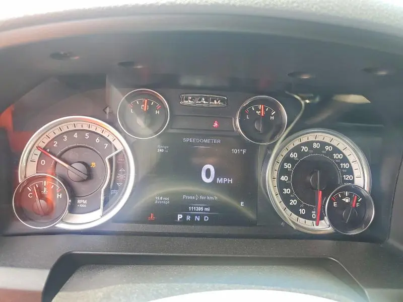 2017 RAM 1500 SLT  