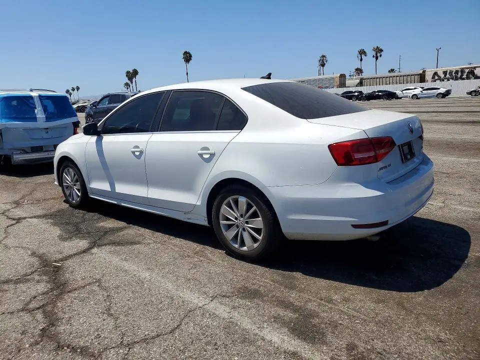 2015 VOLKSWAGEN JETTA SE  