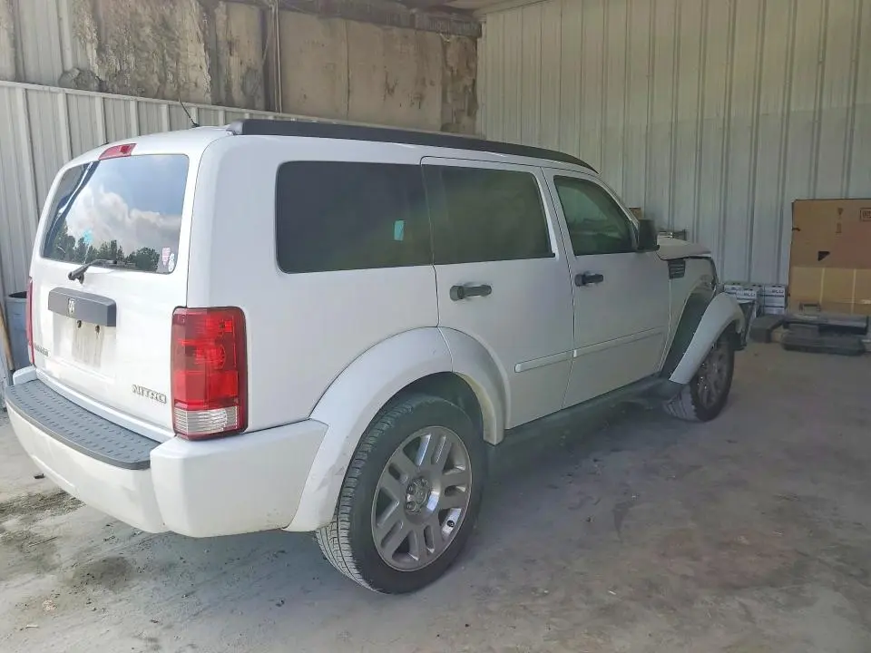 2011 DODGE NITRO HEAT  