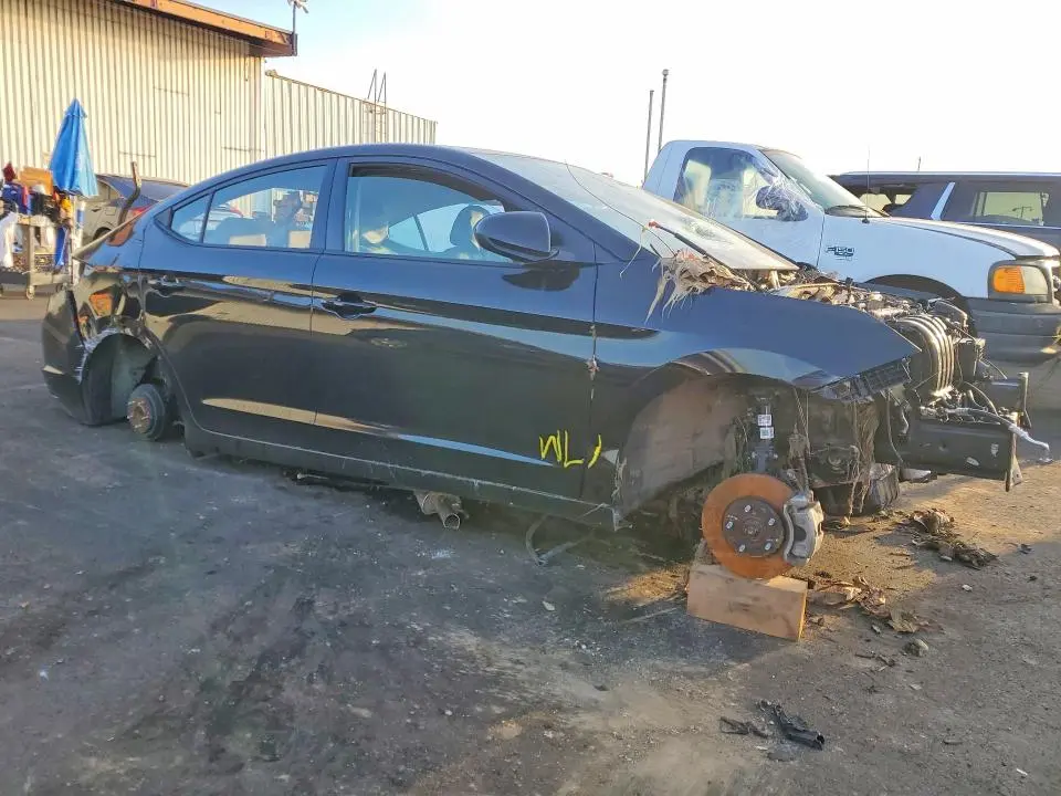 2019 HYUNDAI ELANTRA SE  