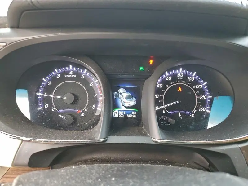 2015 TOYOTA AVALON XLE  