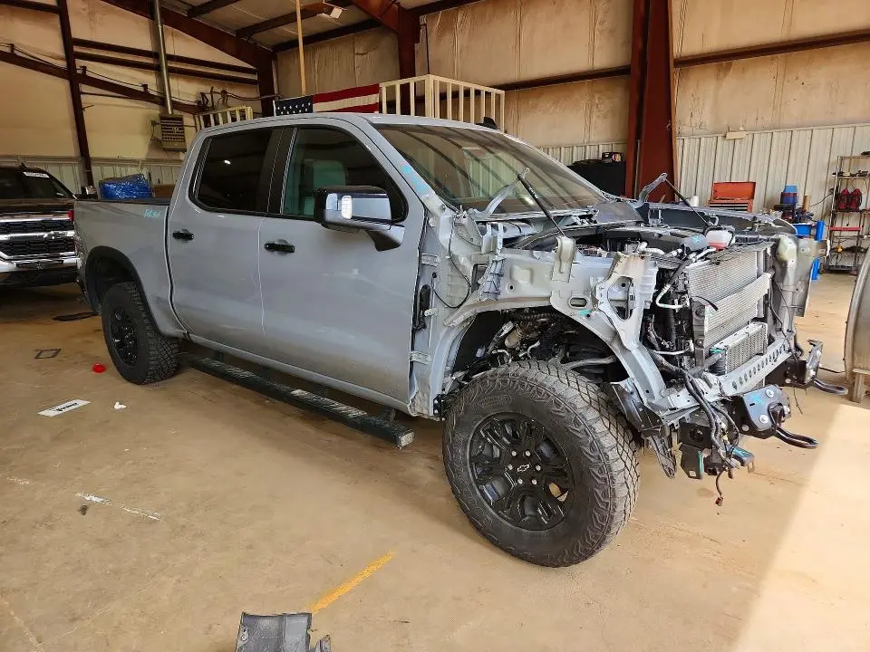 2024 CHEVROLET SILVERADO K1500 ZR2  