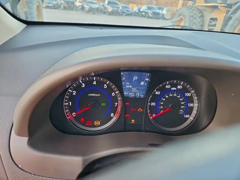 2013 HYUNDAI ACCENT GLS  