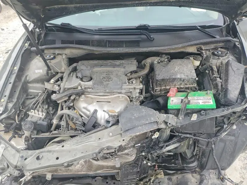 2013 TOYOTA CAMRY XLE  