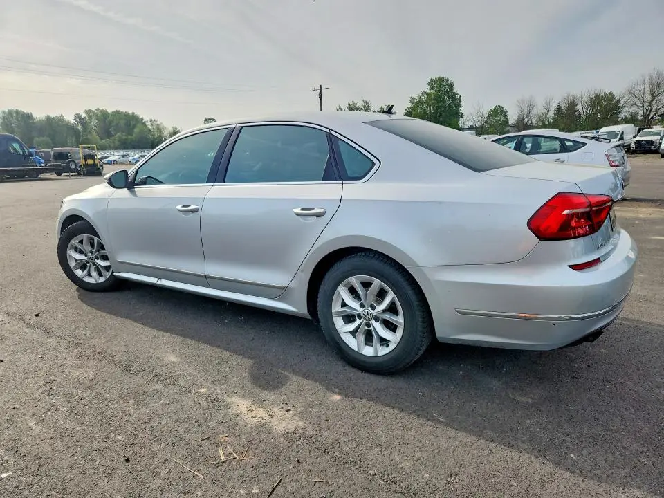 2016 VOLKSWAGEN PASSAT S  