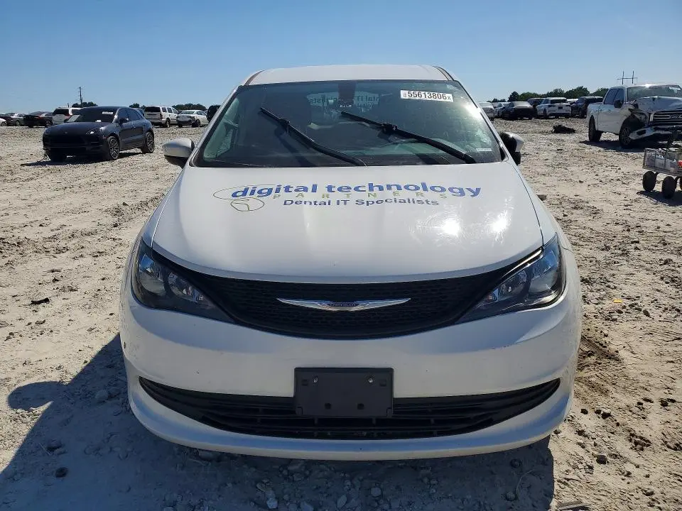 2020 CHRYSLER VOYAGER L  