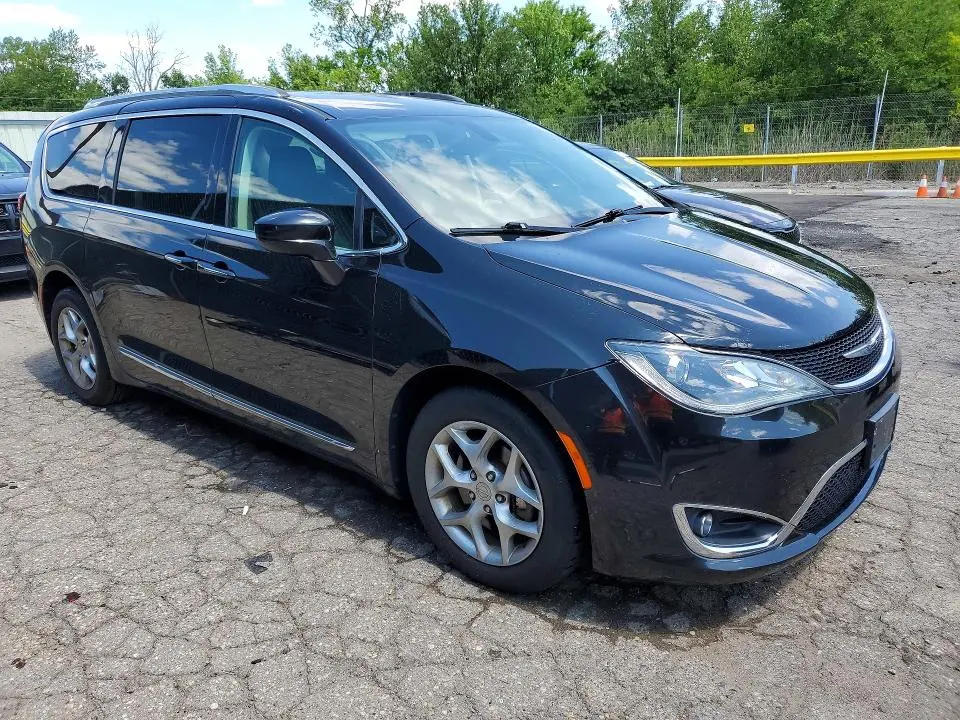 2018 CHRYSLER PACIFICA TOURING L PLUS  
