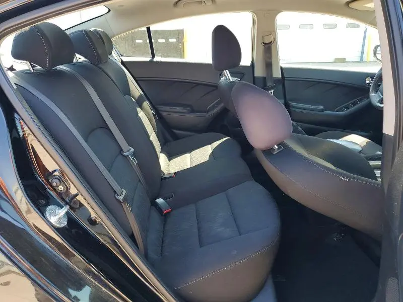2016 KIA FORTE LX  