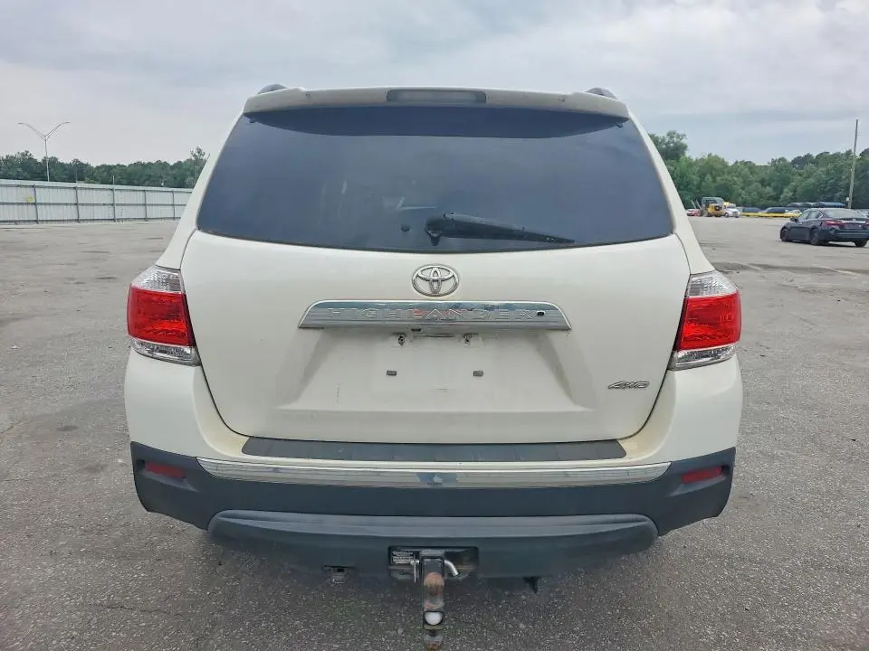 2012 TOYOTA HIGHLANDER LIMITED  