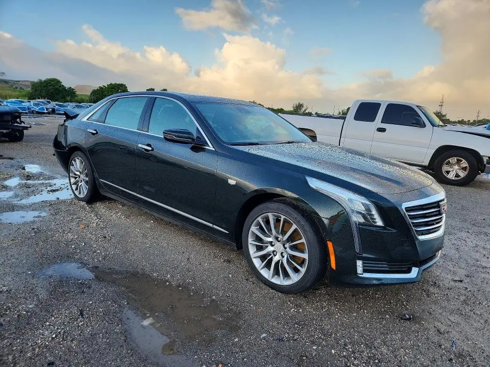 2017 CADILLAC CT6 LUXURY  